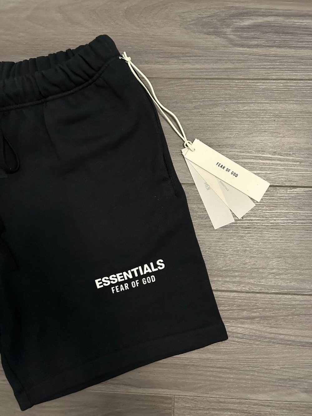Essentials Fear of God Black FW24 Shorts Brand New - Picture 4 of 4